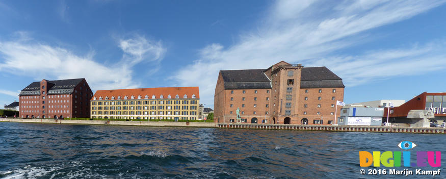 FZ031835-7 Buildings on Copenhagen quay